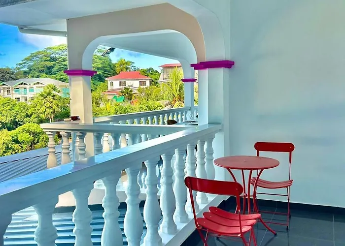 Villea Frangipani 2br Floor Near Airport