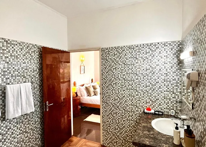 Apartment Villea Frangipani 2br Floor Near Airport *