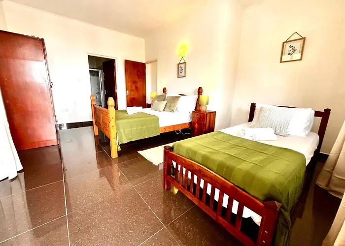Villea Frangipani 2br Floor Near Airport *